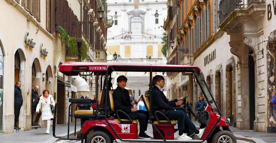 Rome: Squares and Fountains Golf Cart Tour - What the guide actually does (and why it can be memorable)