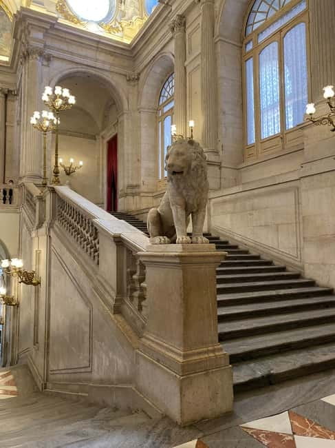 Royal Palace and Royal Collections Gallery Guided Tour - Who this tour suits best