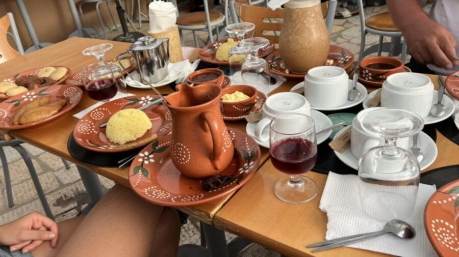 Sal island: Santa Maria city tour, street art and tapas - Old photos, old utensils, and a city view that lands the lesson