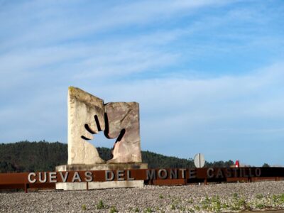 Santander: El Castillo Caves & Paleolithic Art Tour - Centro de Arte Rupestre de Cantabria: getting your eyes ready