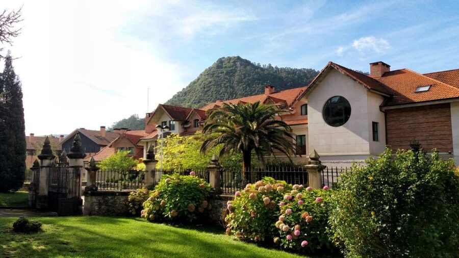 Santander: El Castillo Caves & Paleolithic Art Tour - Should you book the Santander: El Castillo Caves & Paleolithic Art Tour?