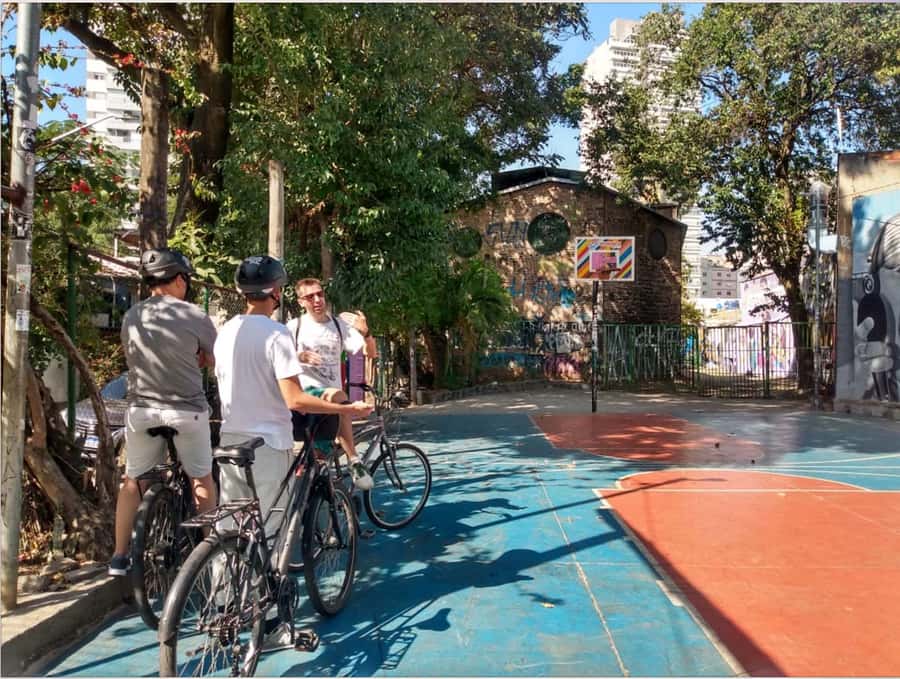 São Paulo: Street Art Bike Tour - MASP break: modernist architecture that shapes how you see the city