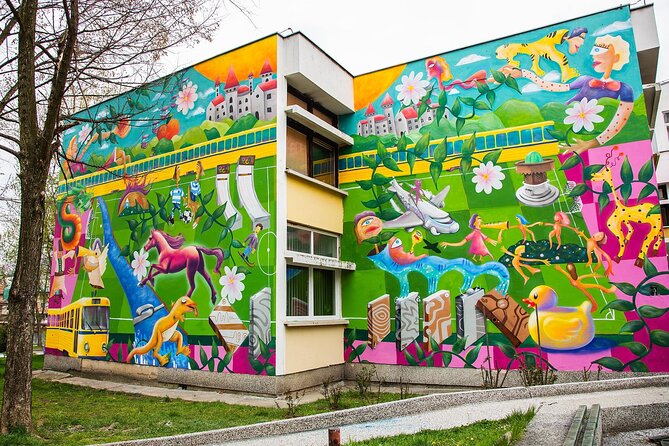 SARAJEVO STREET ART TOUR (art, history & mystery) - sARTajevo! - Stop 2: Papagajka (Perrot) and the First Street Art Festival Story