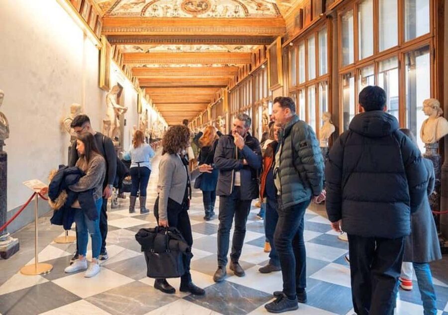 Semi Private Uffizi Gallery Guided Tour in Florence - The Medici Story Starts Before You Even See the Paintings