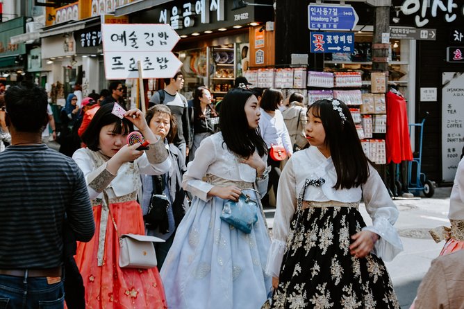 Seoul Art Tour with a Local Expert: 100% Personalized & Private - Ssamziegil: A Quirky Market-Mall Hybrid for Design Lovers