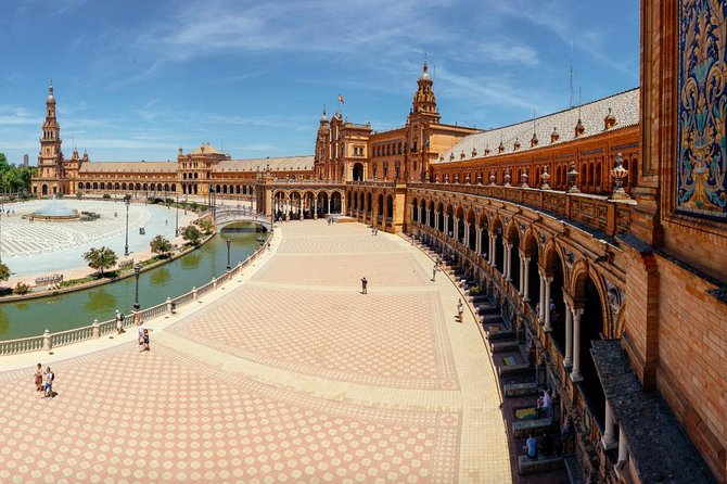 Seville Private City Kickstart Tour - A restored house, a baroque stop, and why you should listen
