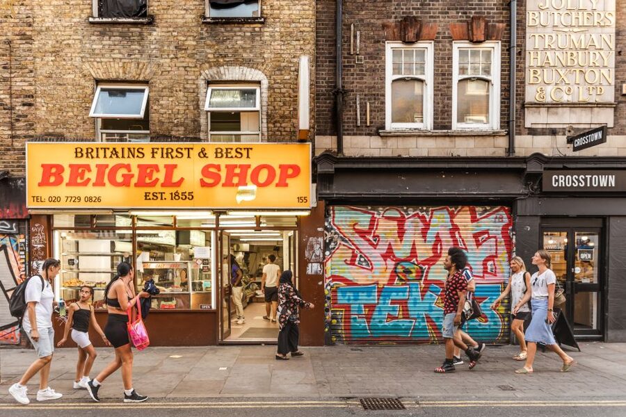 Shoreditch: Street Art & Hidden Gems with a Local Host - Chasing Banksy and Other Street Art on Side Streets