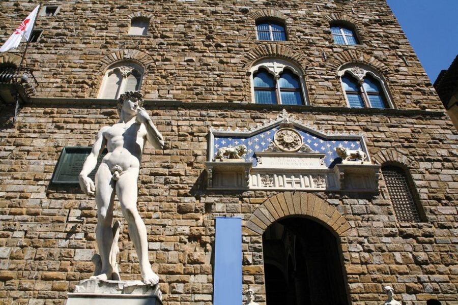 Skip the line: Accademia Gallery small group tour - Where the museum makes you work (bring the right basics)