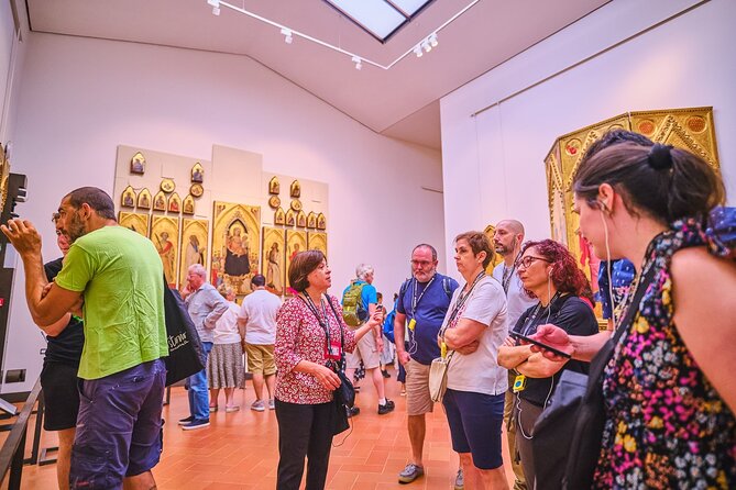 Skip the Line: Florence's Uffizi Gallery Guided Tour - Stop-by-stop: early Renaissance to the major Botticelli and Raphael halls