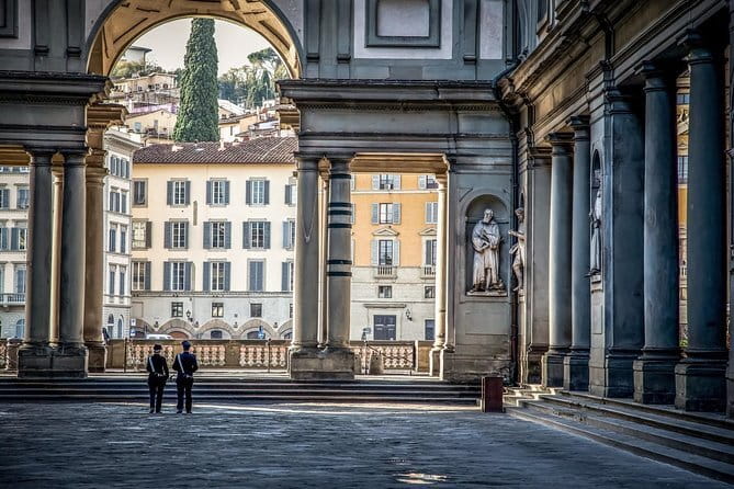 Small Group Guided Uffizi Gallery Tour with Timed Entry - Getting started at Via dei Castellani 18 R (and avoiding stress)