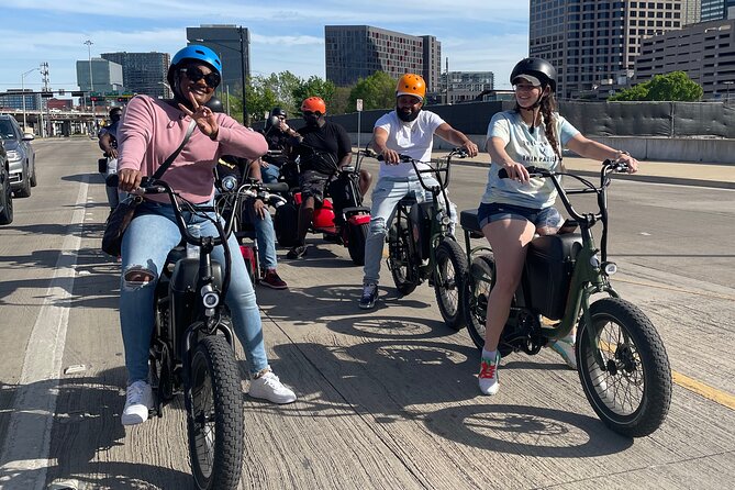 Smart Tour: Dallas Mural E-Bike Tour - Meeting at 3116C Commerce St: what helps and what to expect