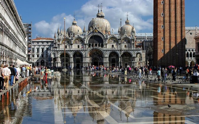 St. Mark's Cathedral Priority Guided Tour & History Gallery - Key Things You Should Notice Before You Go