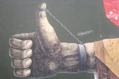 Street Art and Alternative Tour of Berlin in French - Getting There: Potsdamer Platz Start and Schlesisches Tor Finish