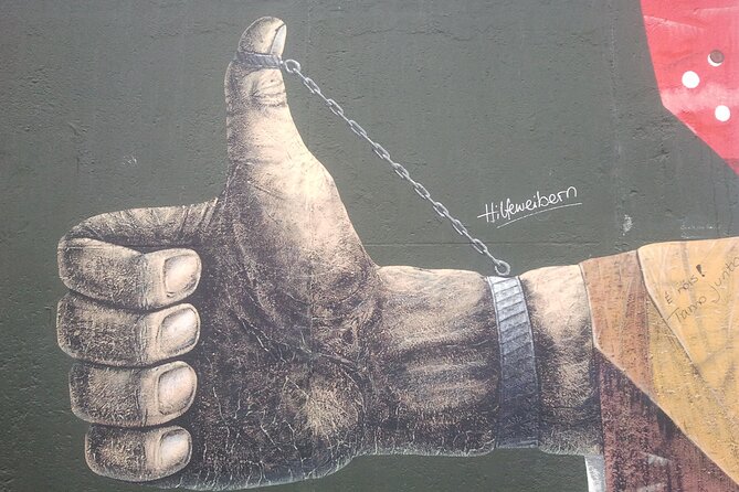 Street Art and Alternative Tour of Berlin in French - Getting There: Potsdamer Platz Start and Schlesisches Tor Finish