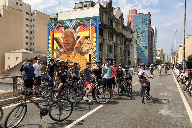 Street Art and Park Bike Tour - Open-air murals at MAAU: street art as a real museum