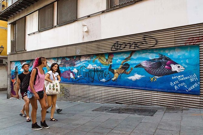 Street Art Guided Tour in Madrid - Esta es Una Plaza: The Reclaimed Urban Garden Stop (When It’s Open)