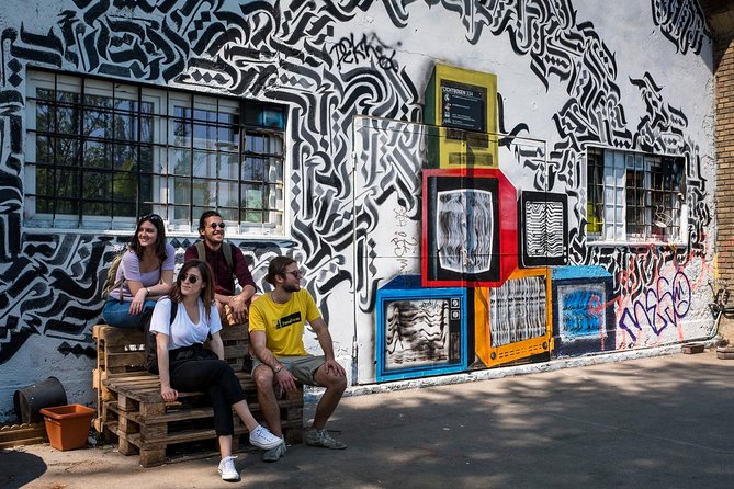Street Art Tour in Vienna - Stop 5: Schottenring, Flex, and reading signatures like a pro