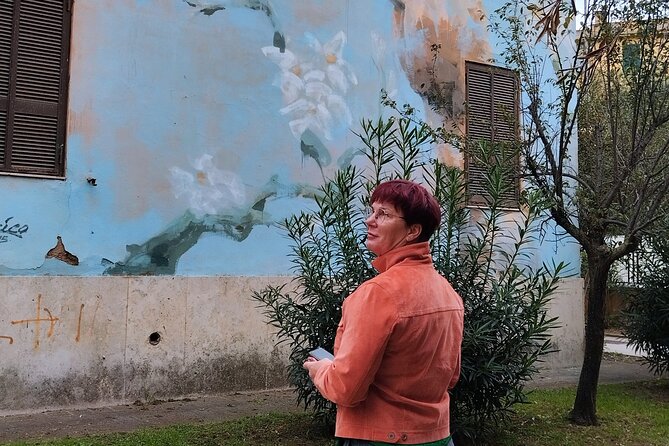 Street Art Tour of Rome - Stop 1: Quartiere Garbatella street art and neighborhood context