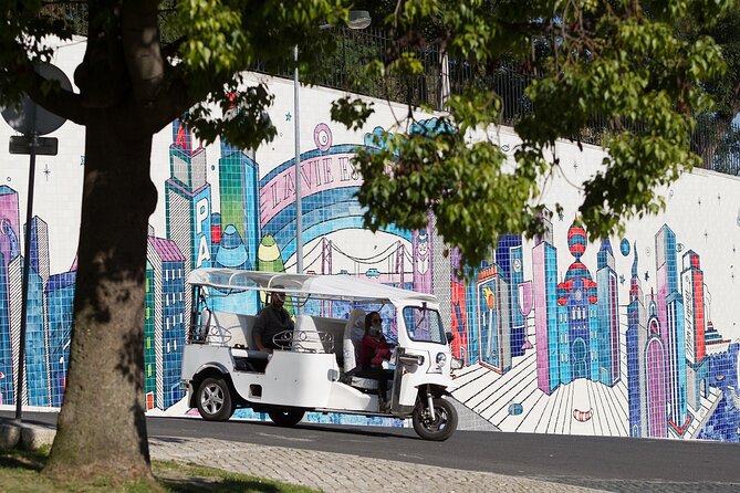 Street Art - Tuk Tuk Tour - Stop 1: Graça & São Vicente for Views and Murals