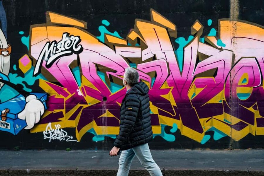 Street Art&Urban Vibes in Milan’s Most Exciting Rising Areas - Finding the start: Pasteur and Scaringi pastry shop