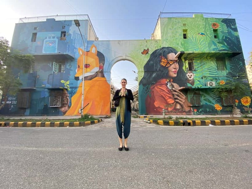 Street Art Walk with Chai & Snack - Chai and snacks: the break that makes the stories stick