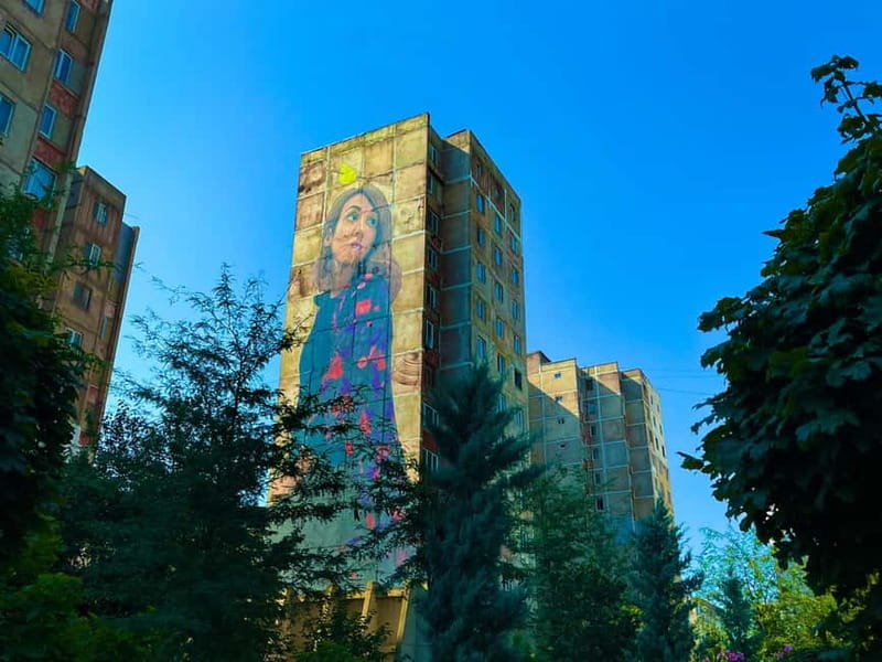 Tbilisi: 100+ Graffiti & Murals, Street Art Guided Tour - Don’t miss the artist variety: Case_Maclaim, Dante, Snyder, ApheNoah