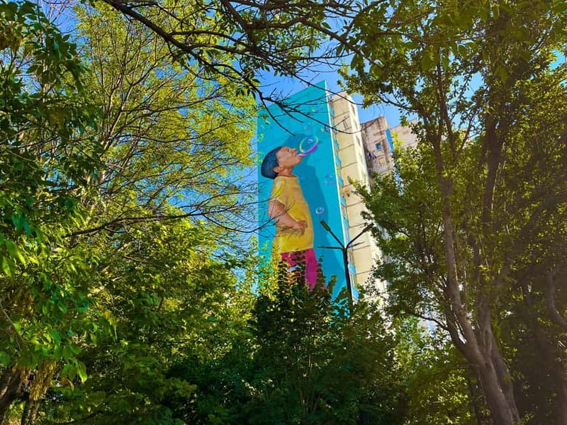 Tbilisi: 100+ Graffiti & Murals, Street Art Guided Tour - From theatres and music culture to Dinamo Arena: art around big city anchors