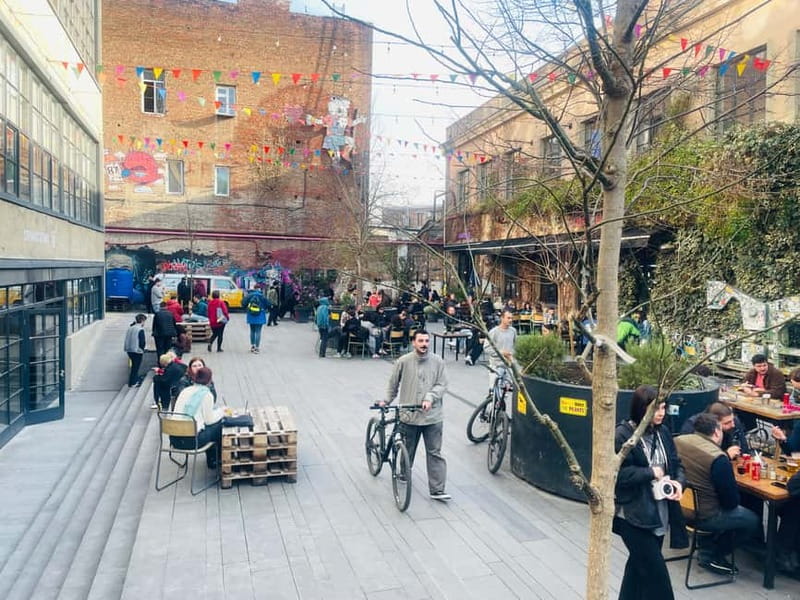 Tbilisi: Street Art & Dezerter Bazaar Tour w/ Tastings - Key things you’ll notice on this tour