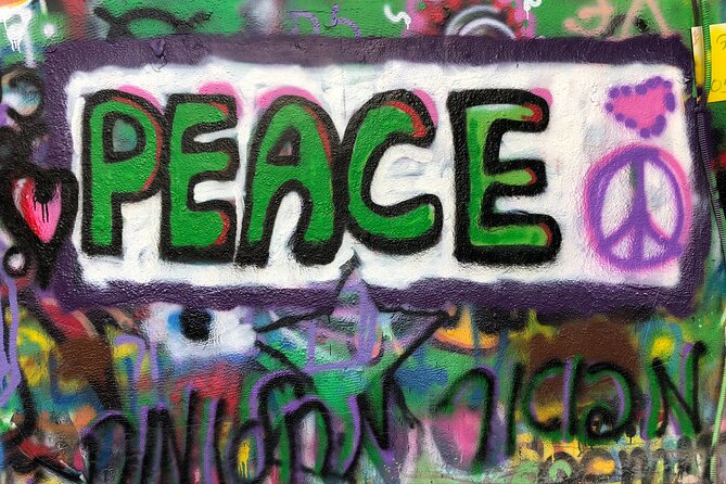Tel Aviv Street Art & Graffiti Tour - Nachalat Binyamin Pedestrian Mall: an open-air gallery feel