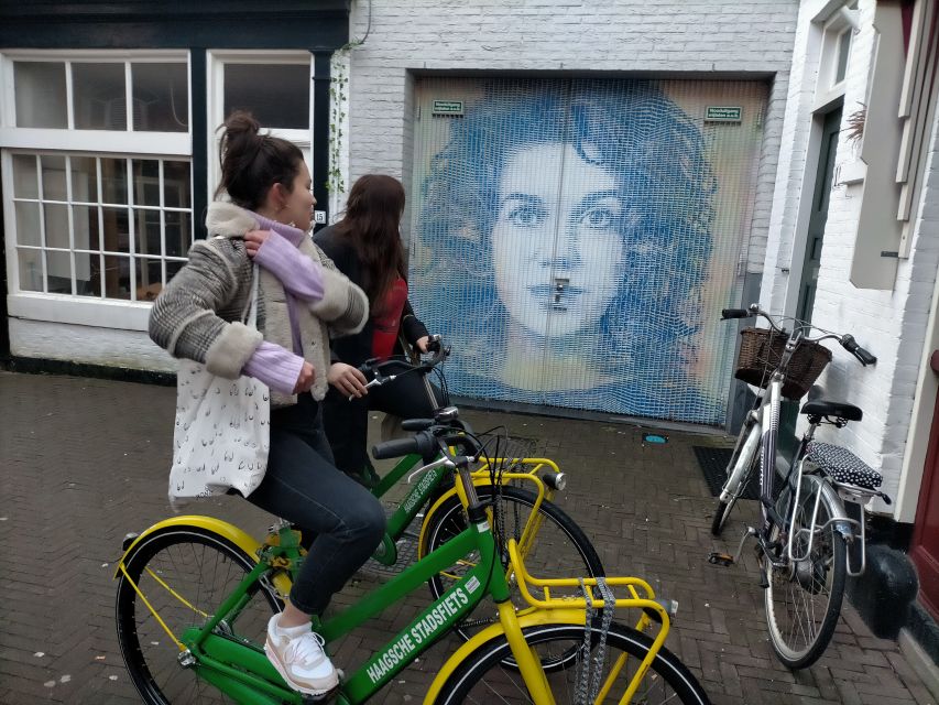 The Hague: Street Art Tour by Bike - The meet-up at Paviljoensgracht 131: quick logistics that keep it smooth