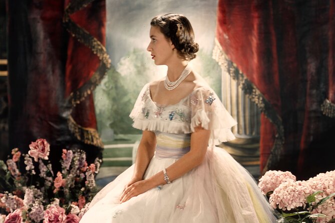 The Kings Gallery - Queen Elizabeth II: Her Life in Style - Why The King’s Gallery fits perfectly next to Buckingham Palace