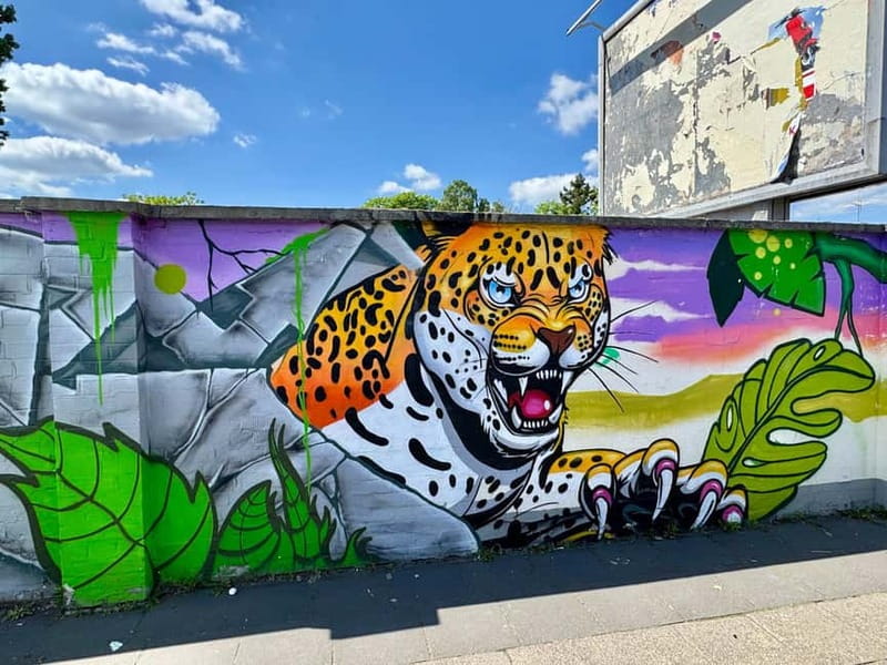 The second street art guided tour of Ehrenfeld - Pacing and route feel: a real walking tour, not a sprint