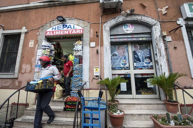 Torpignattara Photo Tour: melting pot, street art and politics - Meeting at P.za Roberto Malatesta: where the neighborhood story begins
