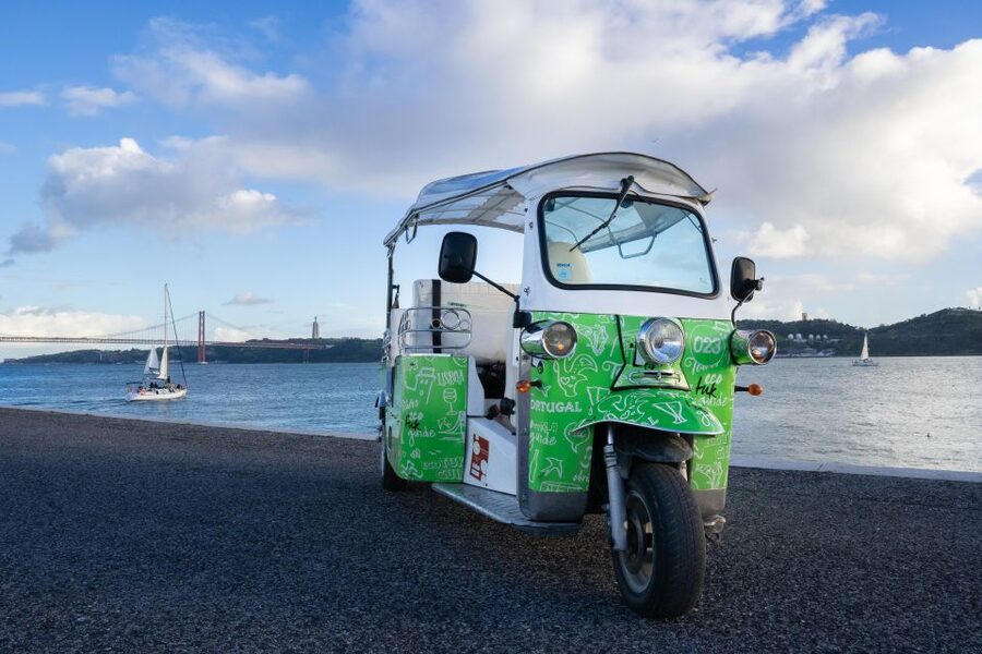 Tuk Tuk Lisbon: Street Art 2-Hour - Stop 2: Vhils and Shepard Fairey photo stop