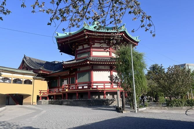 Ueno and Yanaka Culture Art Walking Tour in Old Tokyo - Stop 1: National Museum of Nature and Science, Ueno’s big indoor anchor