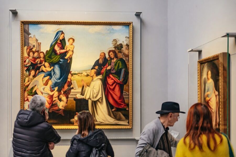 Uffizi Gallery: Renaissance Masterpieces Guided Tour - Hear the story better with earpieces