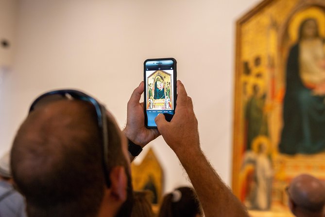 Uffizi Gallery Reserved Entry & Optional Guided Tour Upgrade - Headsets and small group size: why it feels easier than going solo