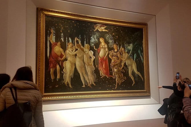 Uffizi Gallery Small group semi private tour max 15 people - Finding the Meeting Point: Piazzale degli Uffizi + the Blue Flag