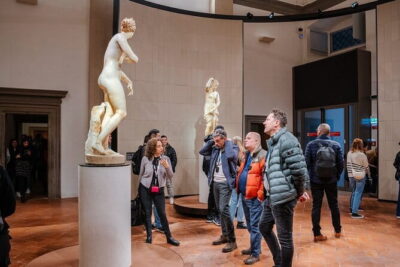 Uffizi Gallery Tour with Botticelli & Michelangelo - Inside Le Gallerie Degli Uffizi: what you’ll actually see