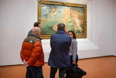Uffizi Gallery Tour with Wine Tasting in Florence - Uffizi Gallery: the route that hits the big art without overload