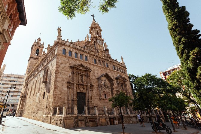 Valencia Private City Kickstart Tour - San Nicolás de Bari: the Sixteenth Chapel feeling in 30 minutes