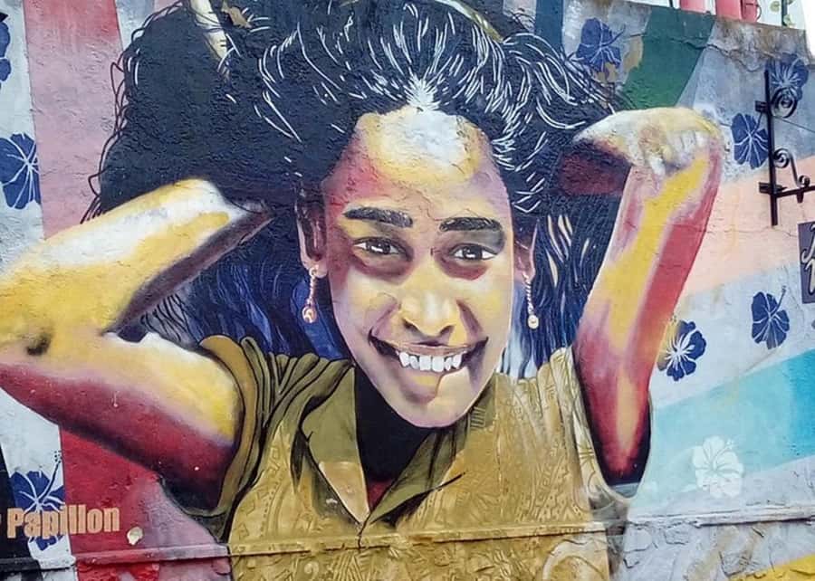 Valparaiso: Street Art, Funiculars and Port City Tour - Plaza Sotomayor and the Port-City Center You’ll Actually Remember