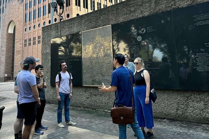 Walking Tour of Houston: History, Architecture, Street Art - Stop 1: Market Square and the Houston is inspired mural