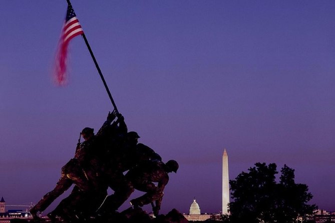 Washington DC Moonlight Tour by Electric Cart - Guides, sound, and comfort: the small stuff that changes the night
