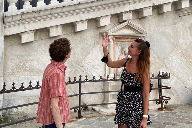 Welcome! Venice Sightseeing kickstart Tour with local guide, small group - Photo stops and walking time: plan for comfort