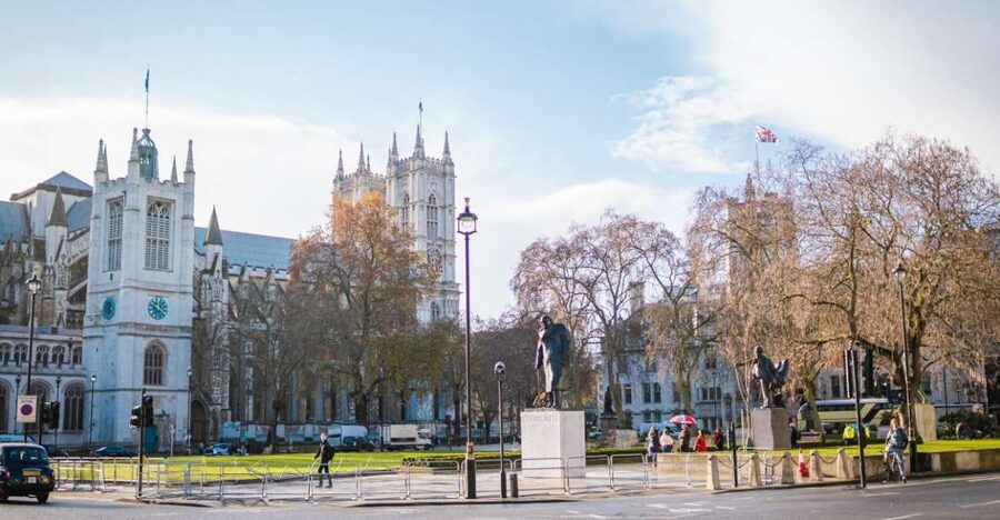 Westminster and National Gallery 3.5-Hour Tour in Italian - Horse Guards watching advice: getting value from the Changing of the Horse Guards