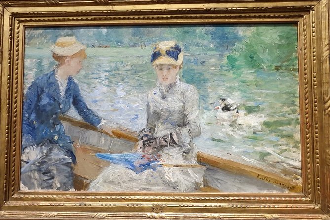 Women in Art Walking Tour - How the Art Themes Hold Together for 2 Hours