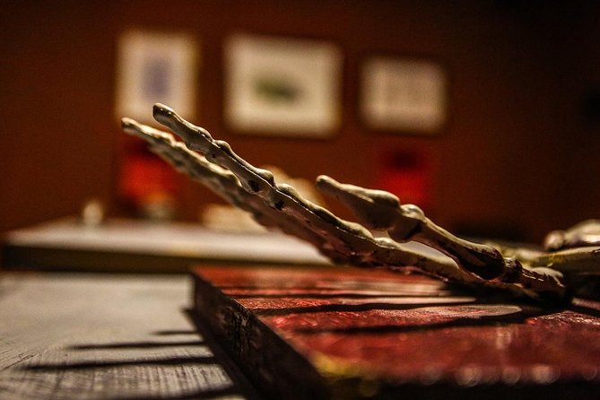 Xcape Room Bcn: Corpse Gallery Escape Room Barcelona - Quick hits before you go