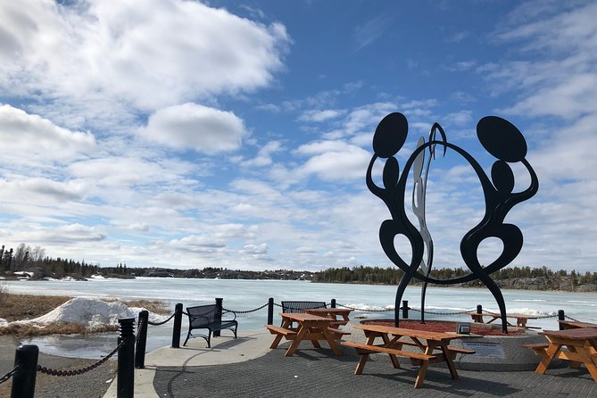 Yellowknife City Tour + Nature's North Wildlife Gallery - Key things that make this tour worth your time