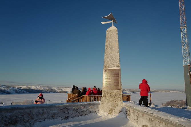 Yellowknife City Tour + Nature's North Wildlife Gallery - A smart introduction to Yellowknife that goes beyond the aurora